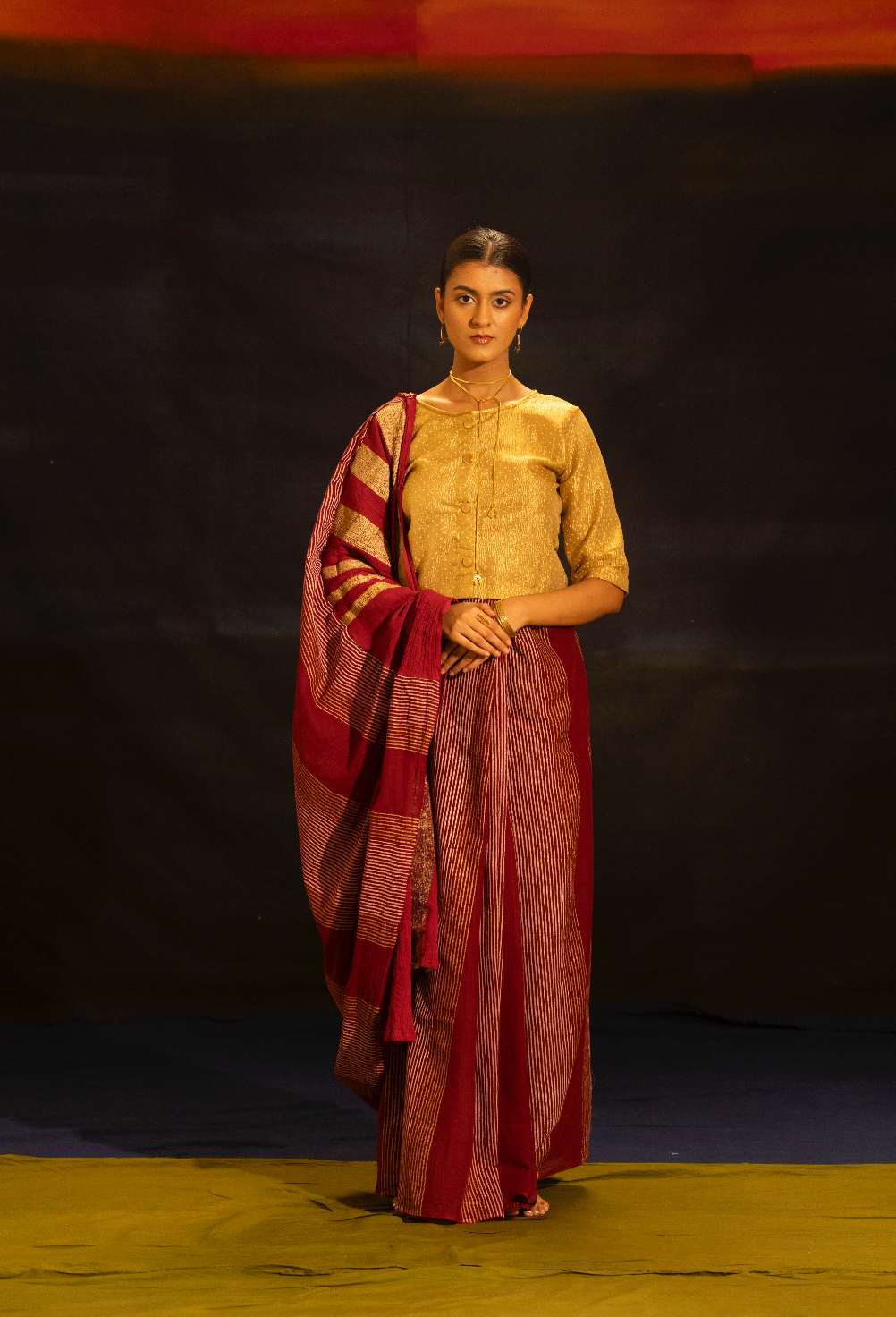 Gold Zari Printed Blouse With Lining