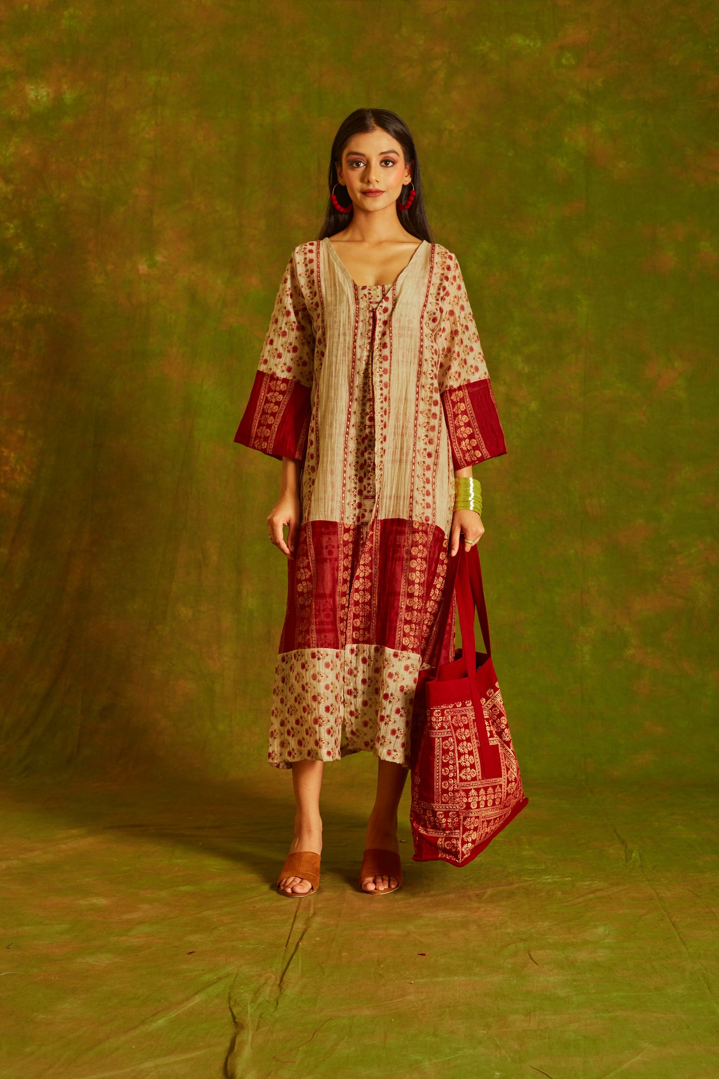 Jashan Surkh -Surmai Chanderi Shrug