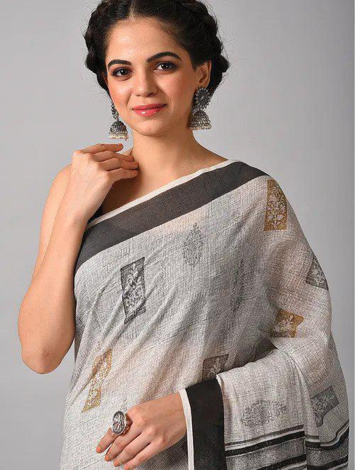 Off White Mughal Cotton Saree