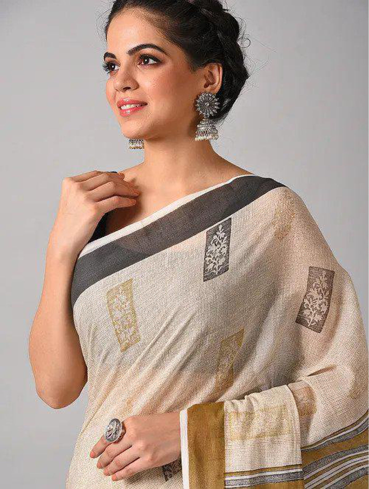 Off White Mughal Cotton Saree
