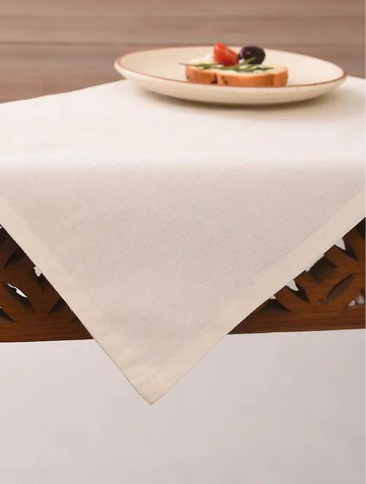 White Table Mat (Set of 6)