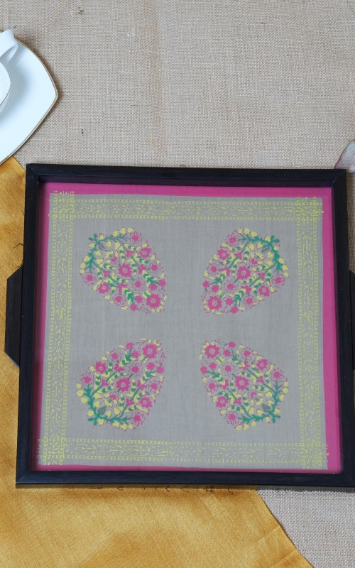 Beige 4 Paisely Tray 12*12