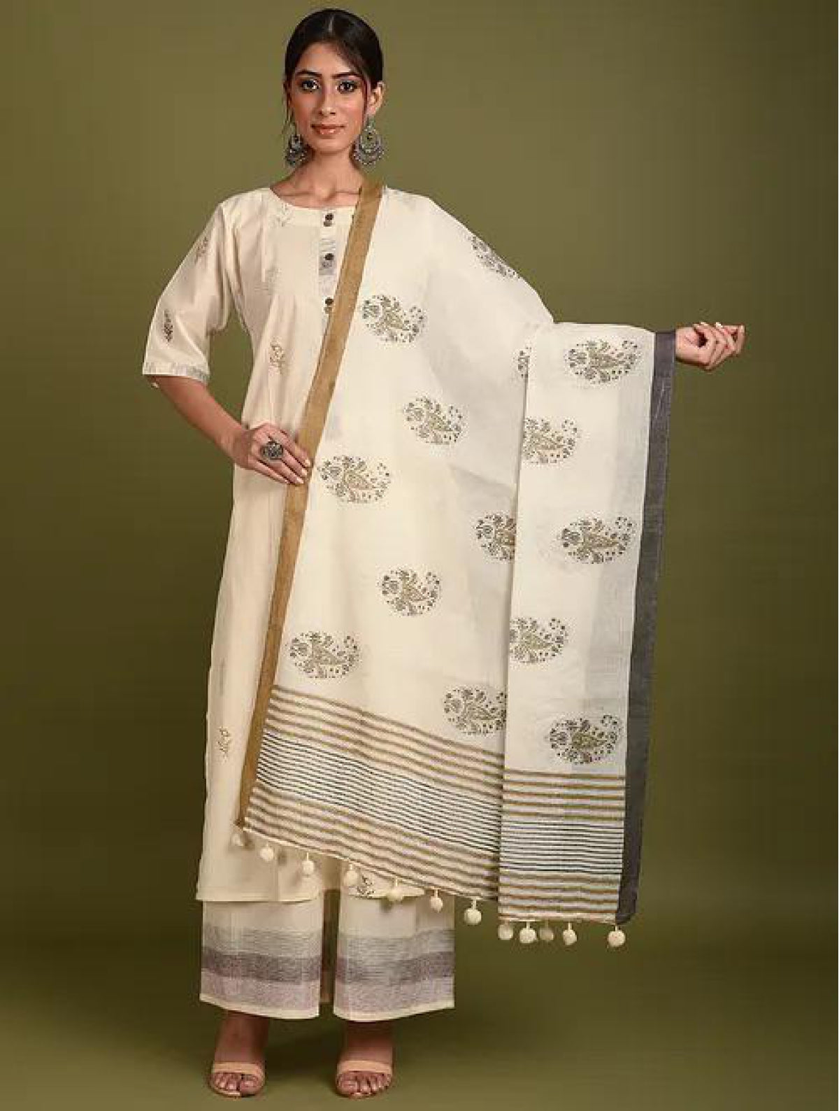 Floral Buta and Stripe Kurta, Pants & Dupatta set