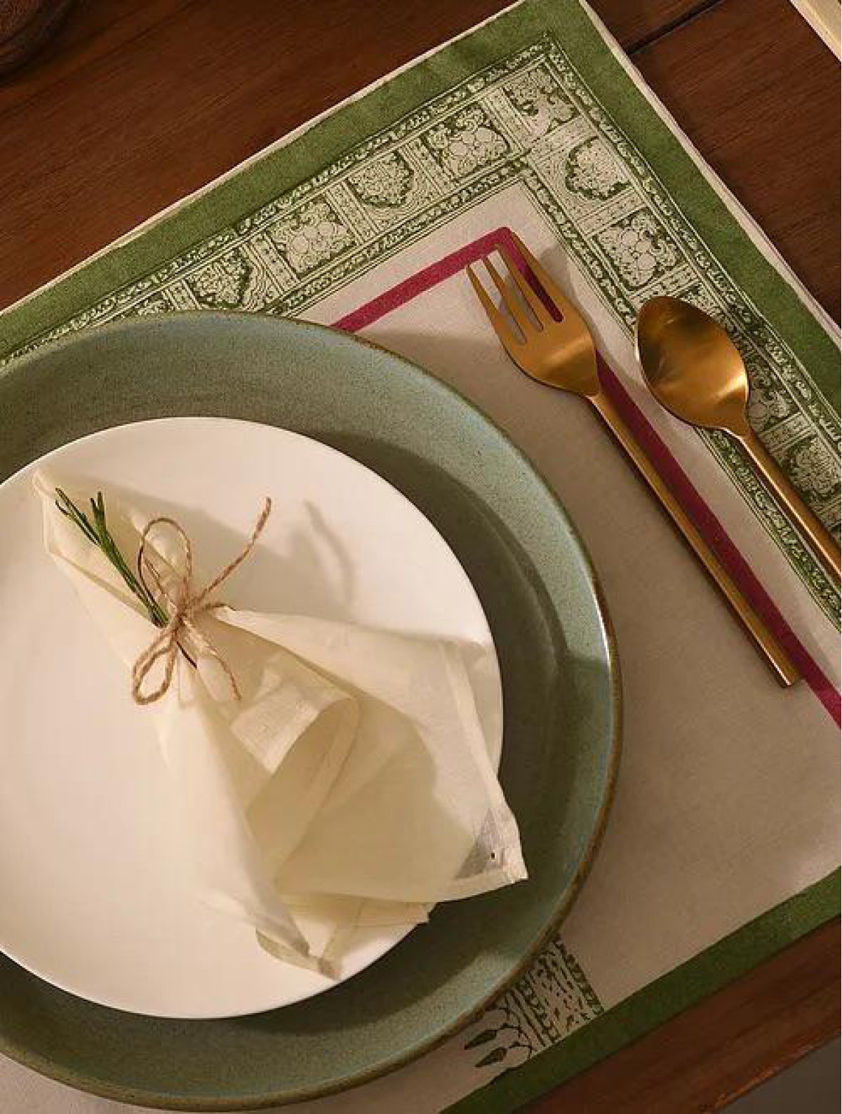 White Table Mats and White Napkins Set of 12 (6 mats + 6 napkins)