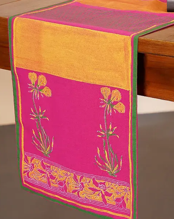 Pal Cedric Magenta Table Runner