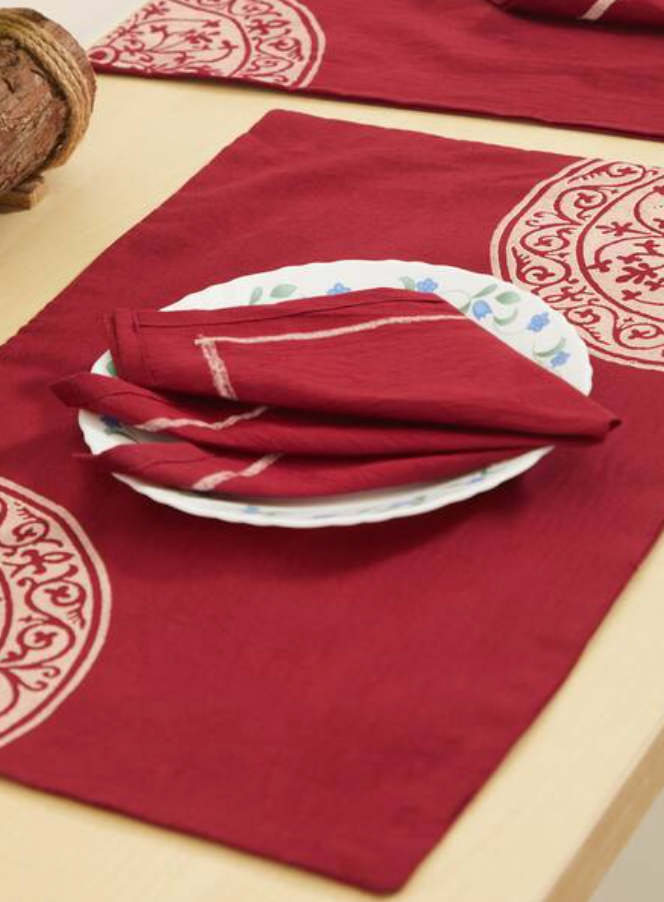 Rangoli Half Maroon Dyed Table Mat Sets with Napkins