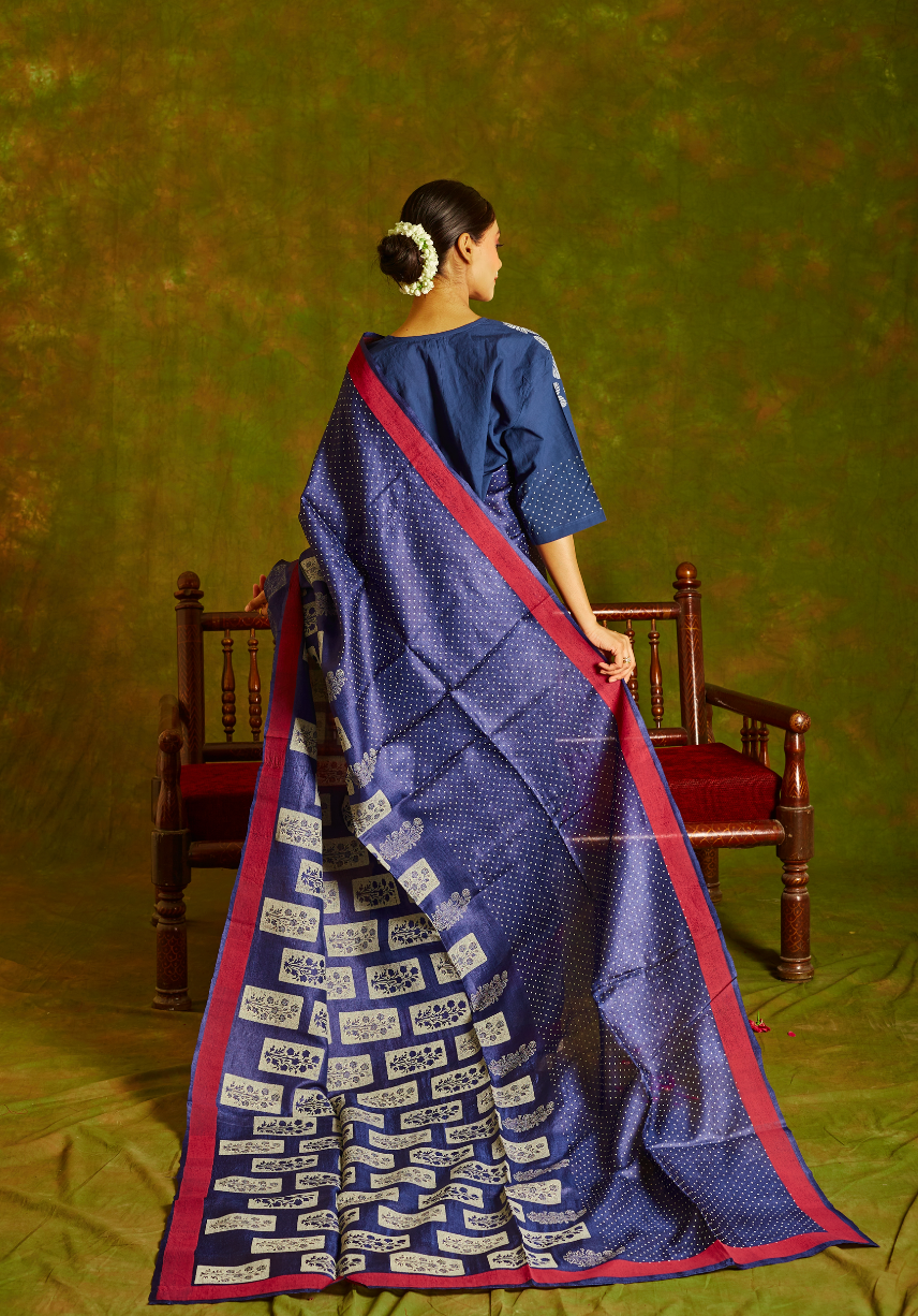 Noori Navy Saree