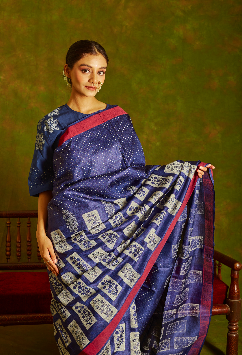 Noori Navy Saree