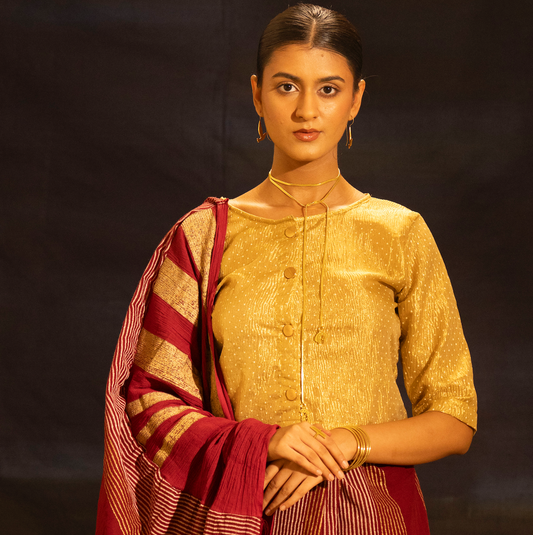 Gold Zari Printed Blouse With Lining