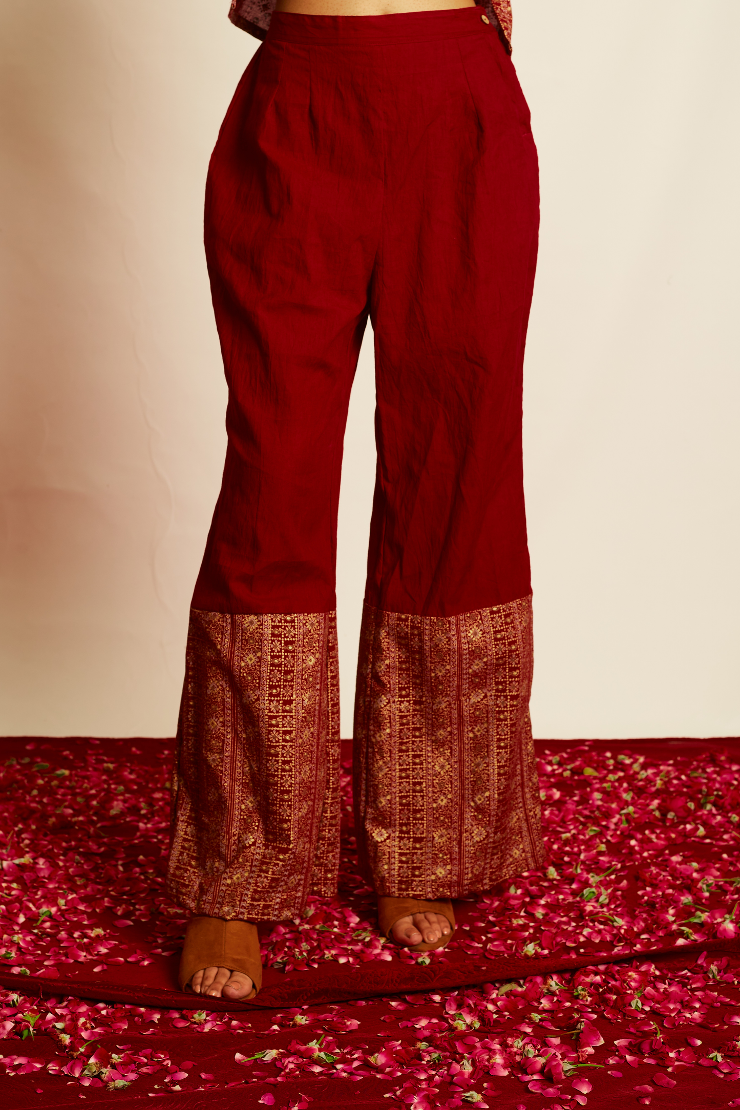 Jashan Surkh Flared Pants