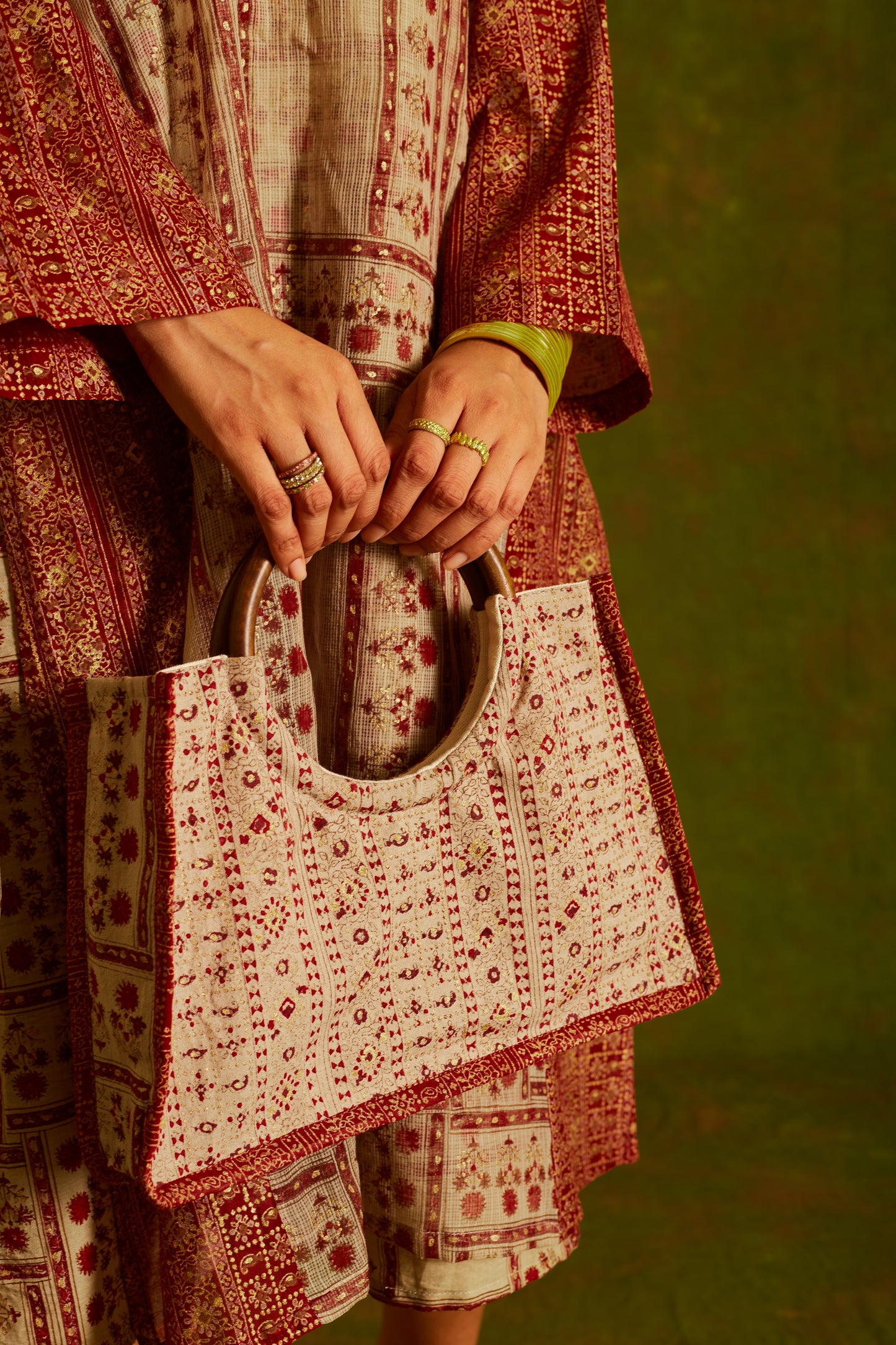 Jashan Surmayi Wooden Bag