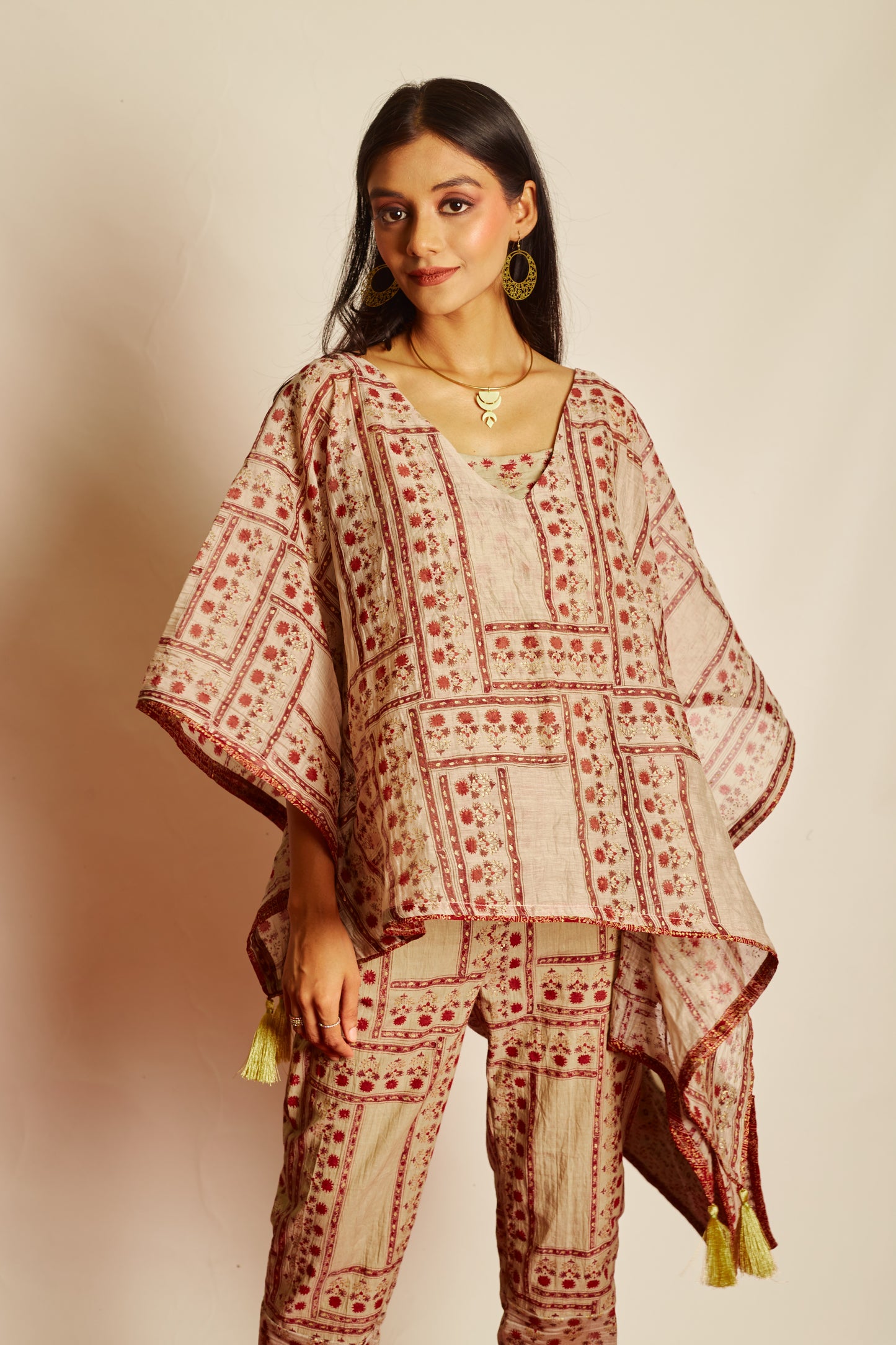 Jashan Surmayi Chanderi Kaftan