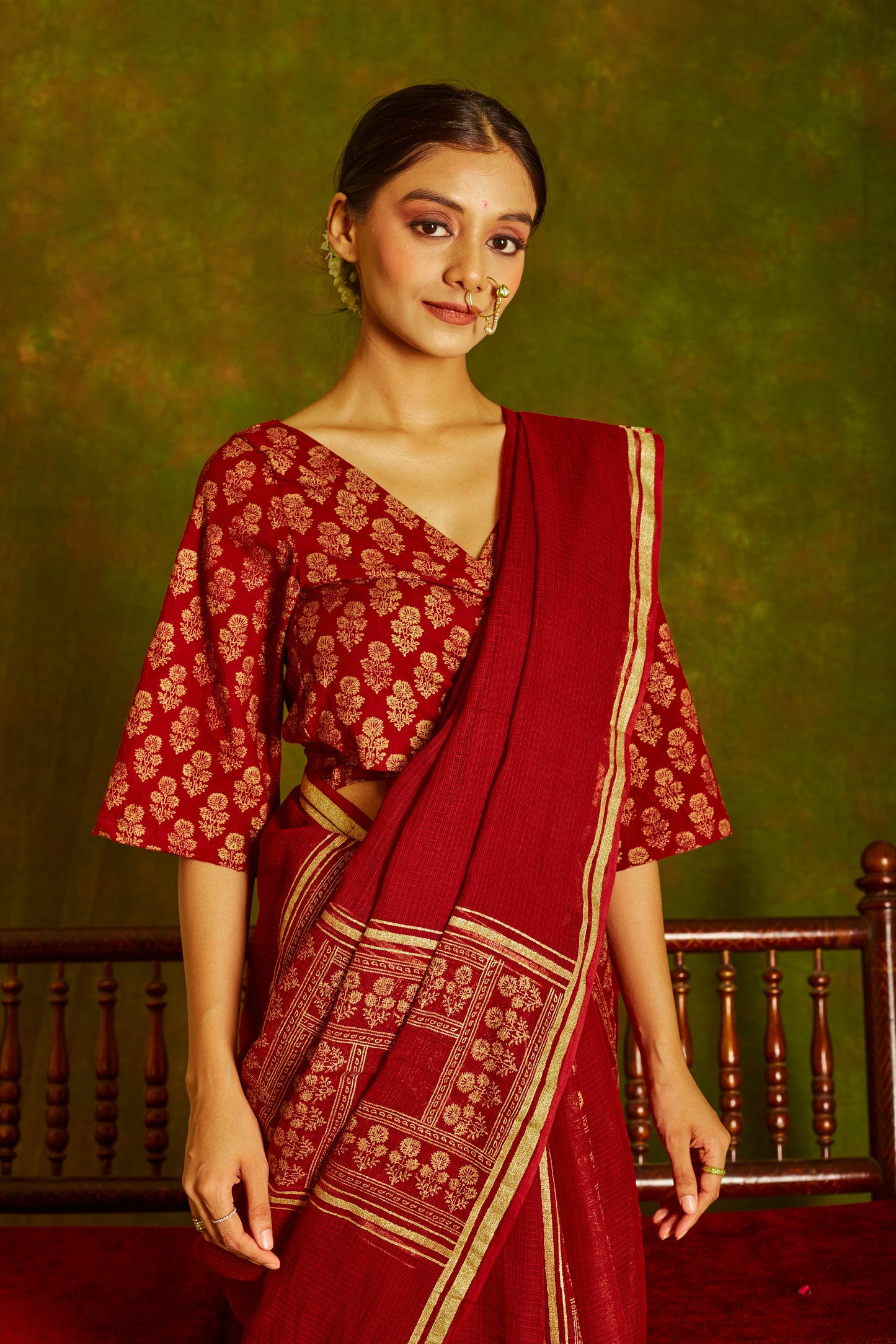 Jashan Surkh Saree