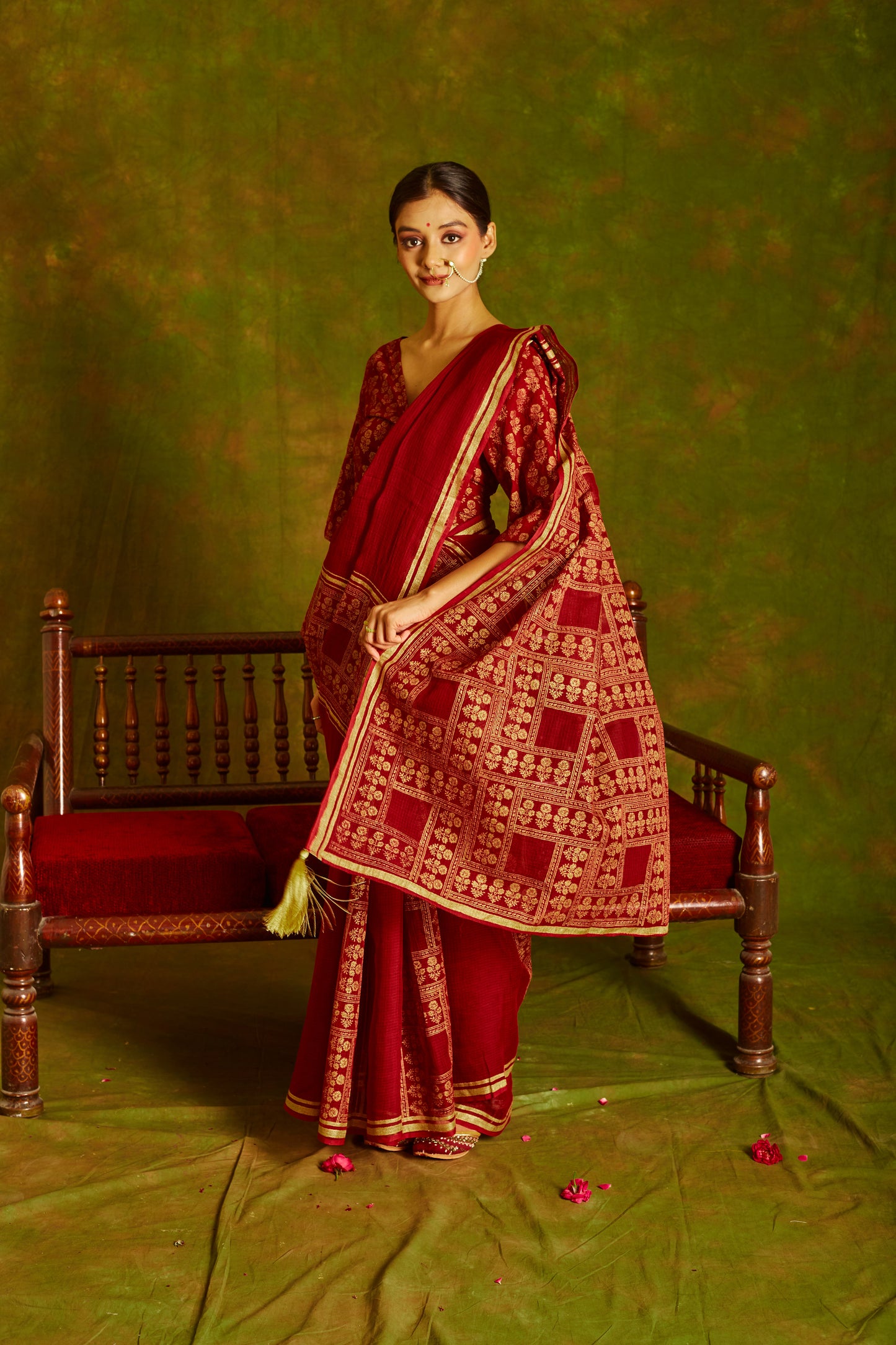 Jashan Surkh Saree