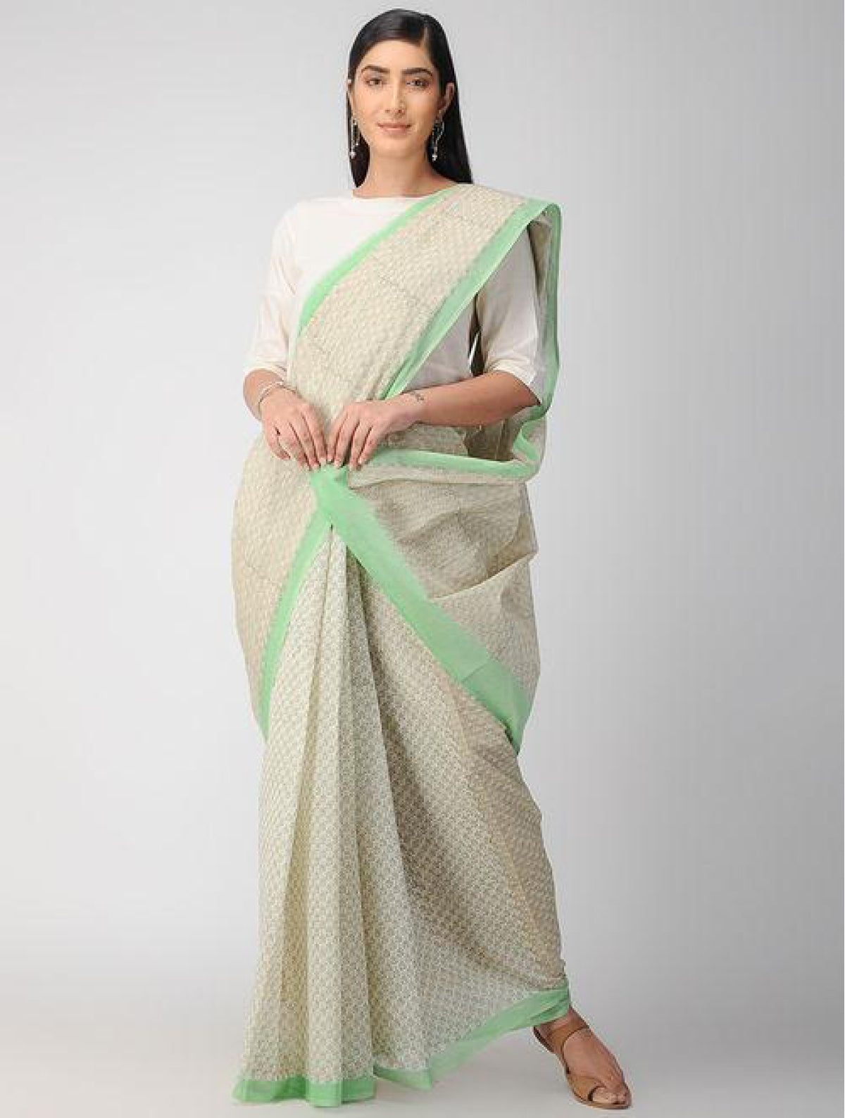 Handcrafted Cotton Hand Print White And Green Saree