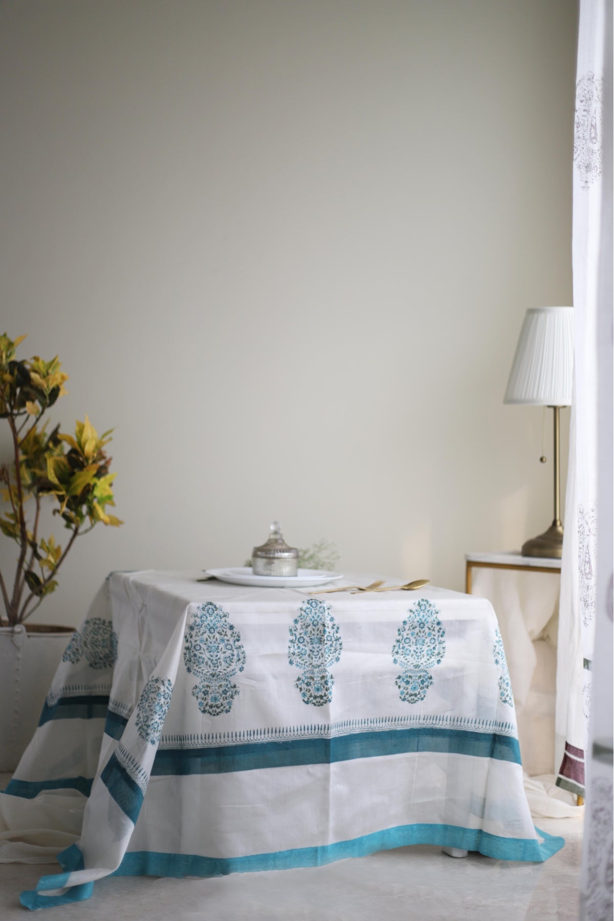 Table Cover Blue Paisely (87 inches X 60 inches )